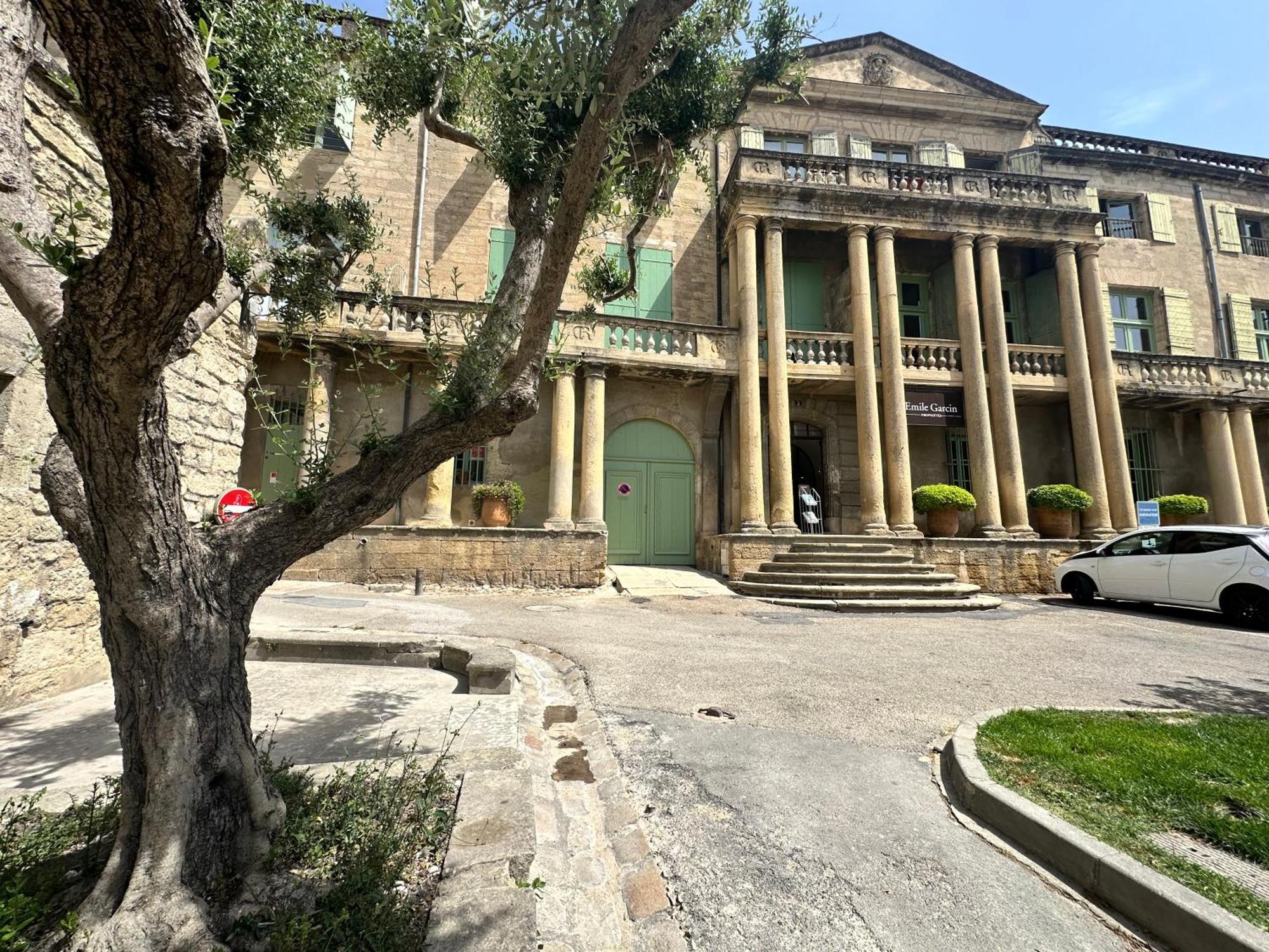 Le Grand Castille Uzes Exterior photo
